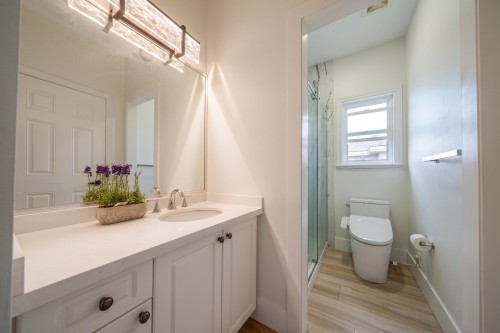 9140 Diamond Road, Richmond, BC 