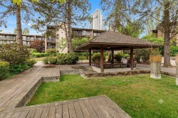 310-9867 Manchester Drive Burnaby, BC V3N 4P6