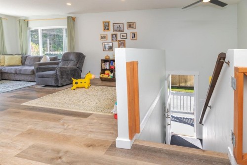 5607 Wakefield Road, Sechelt, BC 