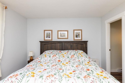 5607 Wakefield Road, Sechelt, BC 