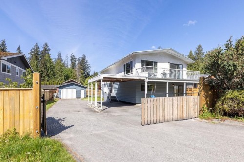 5607 Wakefield Road, Sechelt, BC 
