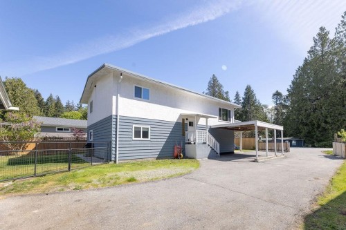 5607 Wakefield Road, Sechelt, BC 
