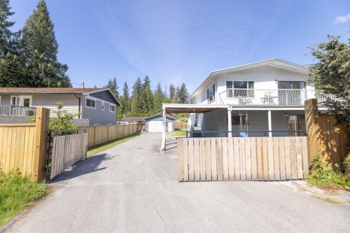 5607 Wakefield Road, Sechelt, BC 