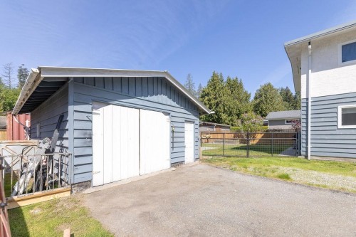 5607 Wakefield Road, Sechelt, BC 