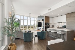 4204-2008 Rosser Avenue Burnaby, BC V5C 0H8