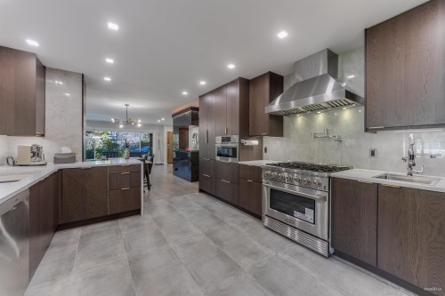 4491 Primrose Lane, North Vancouver, BC 