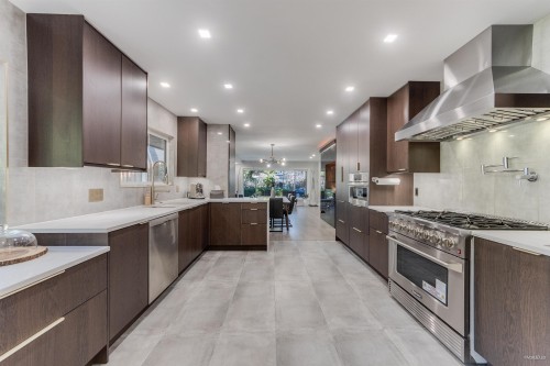 4491 Primrose Lane, North Vancouver, BC 
