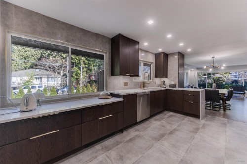 4491 Primrose Lane, North Vancouver, BC 