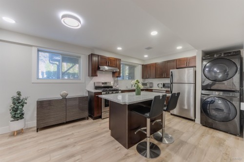 4491 Primrose Lane, North Vancouver, BC 
