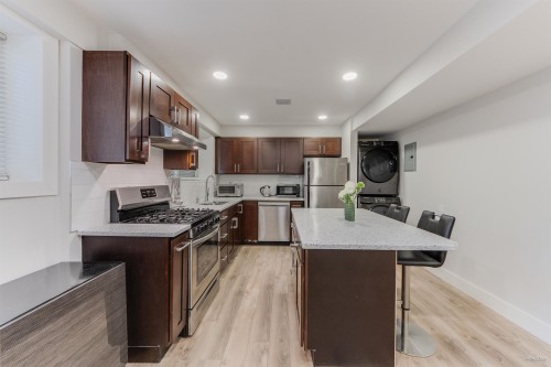 4491 Primrose Lane, North Vancouver, BC 