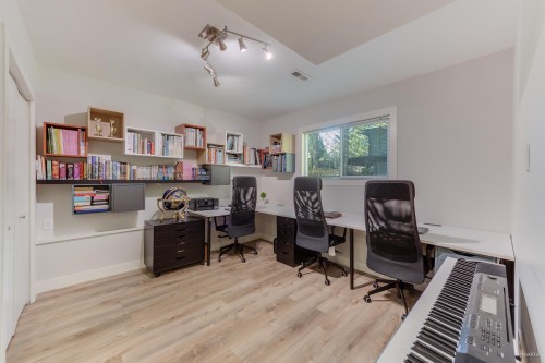 4491 Primrose Lane, North Vancouver, BC 