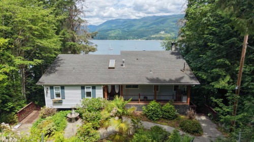 5810 Marine Way, Sechelt, BC 