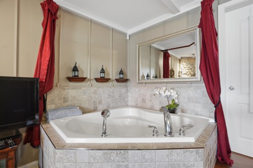 5810 Marine Way, Sechelt, BC 