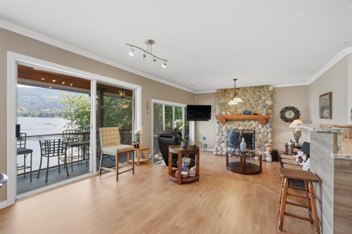 5810 Marine Way, Sechelt, BC 