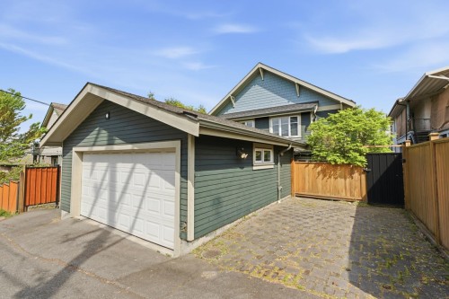 1828 Georgia Street E, Vancouver, BC 