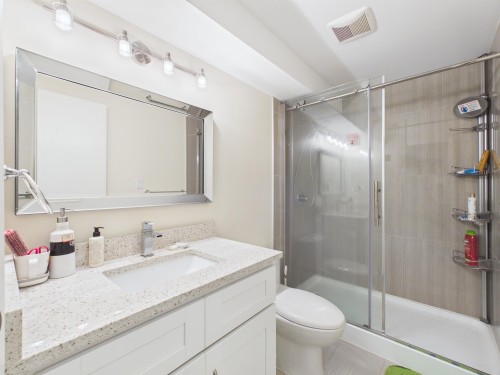 6119 Service Street, Burnaby, BC 