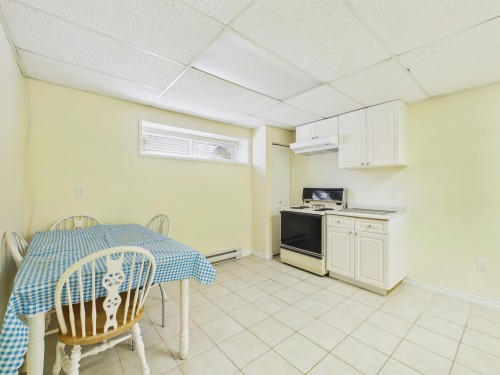 6119 Service Street, Burnaby, BC 