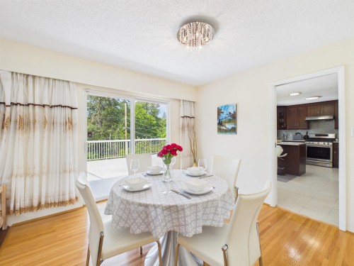 6119 Service Street, Burnaby, BC 