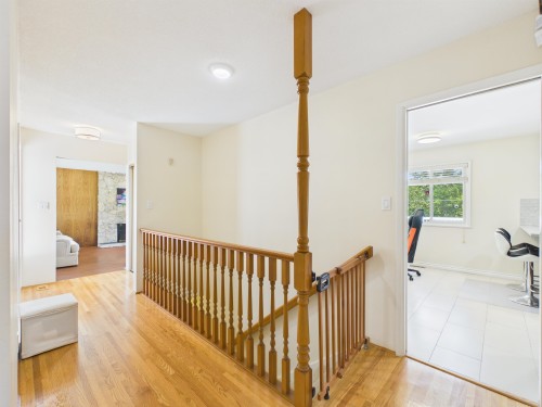 6119 Service Street, Burnaby, BC 