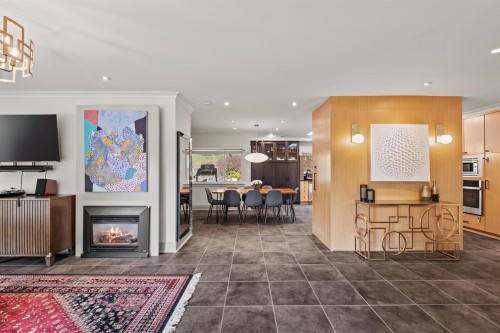 355 Rabbit Lane, West Vancouver, BC 