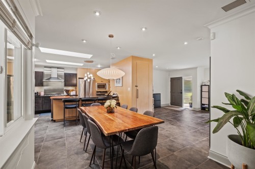 355 Rabbit Lane, West Vancouver, BC 