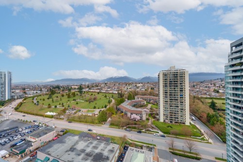 2105-4398 Buchanan Street, Burnaby, BC 