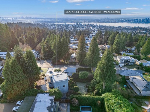 3729 St. Georges Avenue  North Vancouver, BC V7N 1W3