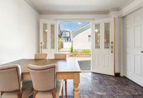 1611 57Th Avenue E, Vancouver, BC 