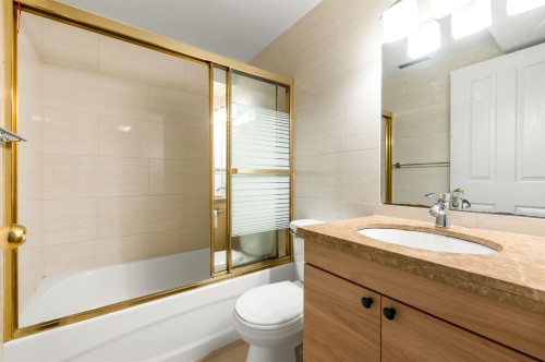 1611 57Th Avenue E, Vancouver, BC 