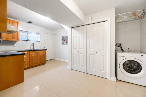 1611 57Th Avenue E, Vancouver, BC 