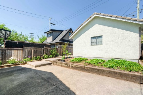 1611 57Th Avenue E, Vancouver, BC 