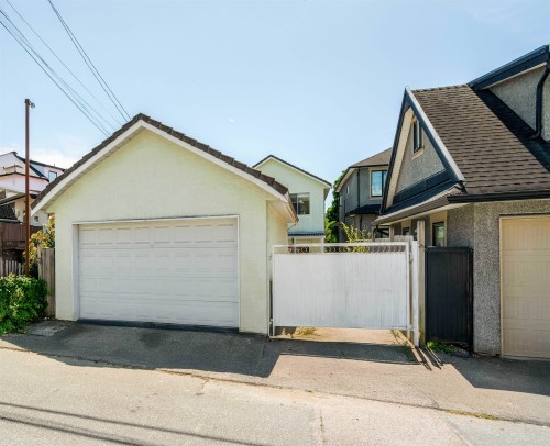 1611 57Th Avenue E, Vancouver, BC 
