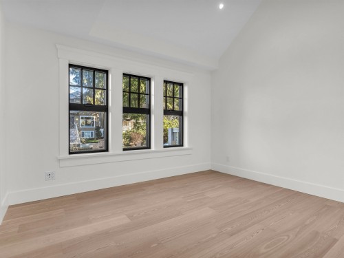 2568 2Nd Avenue W, Vancouver, BC - Indoor Photo Showing Other Room