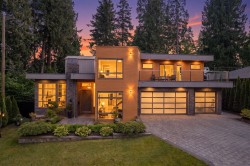 693 Osborne Road E North Vancouver, BC V7N 1M8