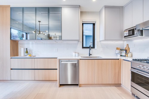 2-968 55Th Avenue E, Vancouver, BC 
