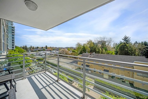 618-8800 Hazelbridge Way  Richmond, BC V6X 0S3