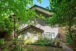 Lower Level-547 12 Avenue EVancouver, BC V5T 2H6