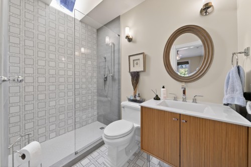 2953 35Th Avenue W, Vancouver, BC 