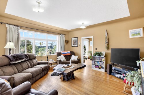 28203 Lougheed Highway, Maple Ridge, BC 