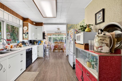 28203 Lougheed Highway, Maple Ridge, BC 