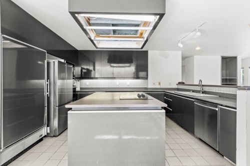 1289 51St Avenue W, Vancouver, BC 
