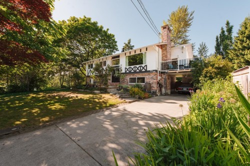 934 Davis Road  Gibsons, BC V0N 1V8