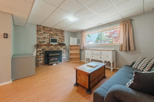 934 Davis Road, Gibsons, BC 