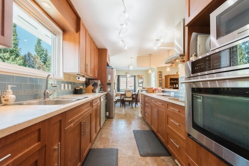 934 Davis Road, Gibsons, BC 