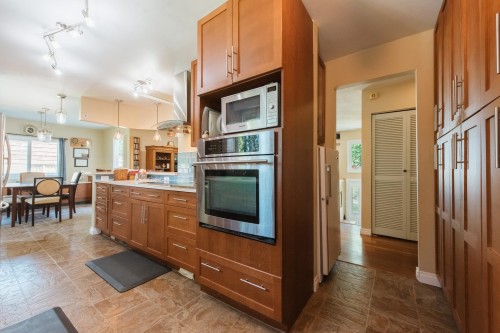 934 Davis Road, Gibsons, BC 