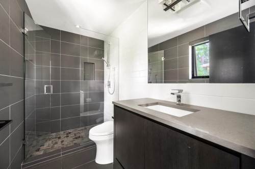 3430 Aintree Drive, North Vancouver, BC 