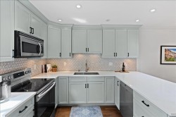 8-1266 6th Avenue W Vancouver, BC V6H 1A5