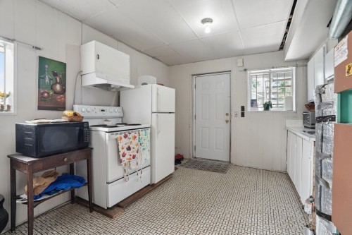 116 37Th Avenue E, Vancouver, BC 