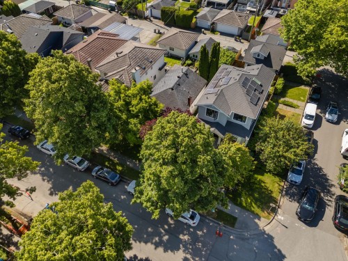 116 37Th Avenue E, Vancouver, BC 