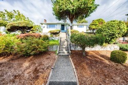 5529 Keith Street Burnaby, BC V5J 3C4